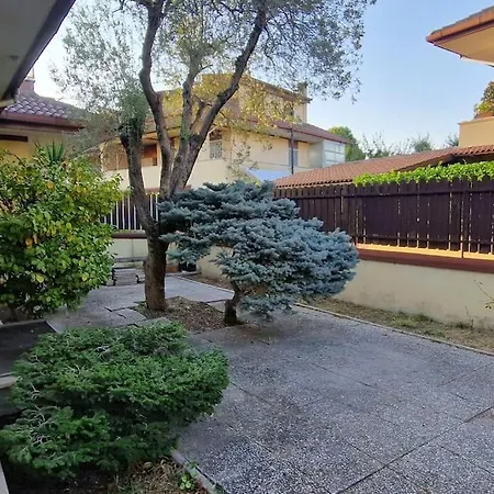 Delle Rose 2 Livelli Colleverde Ii 别墅 Guidonia